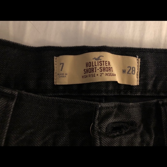 Black Hollister Shorts - Picture 2 of 2